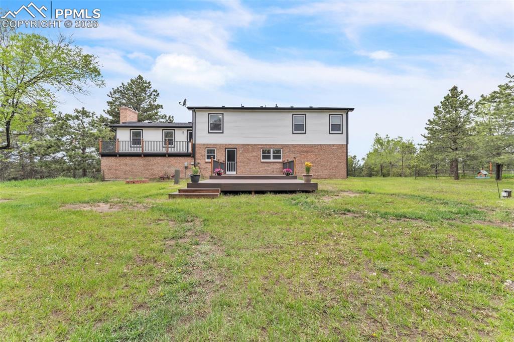 Image 45 of 50: Back of Structure