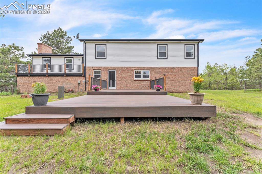 Image 46 of 50: Back of Structure