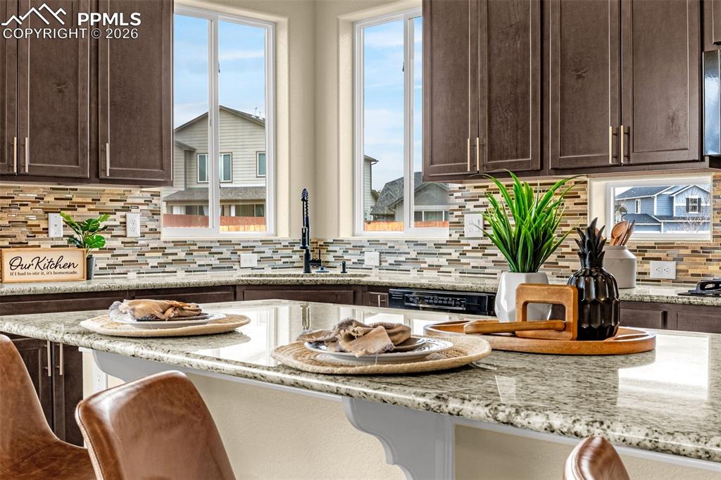 Image 12 of 50: Kitchen