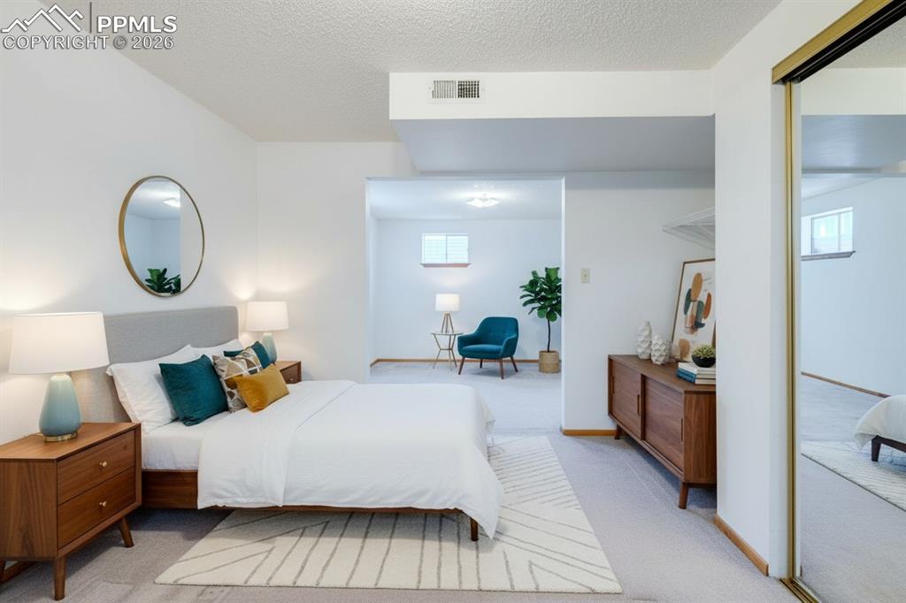 Image 34 of 46: Virtually Stageed