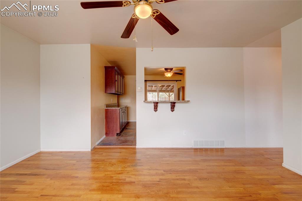 Image 7 of 46: Living Room