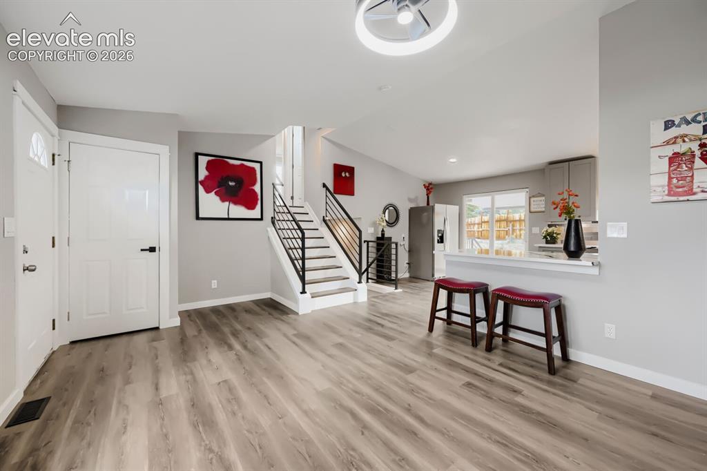 Image 5 of 24: Dining Room