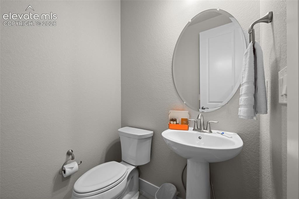 Image 12 of 45: Bathroom