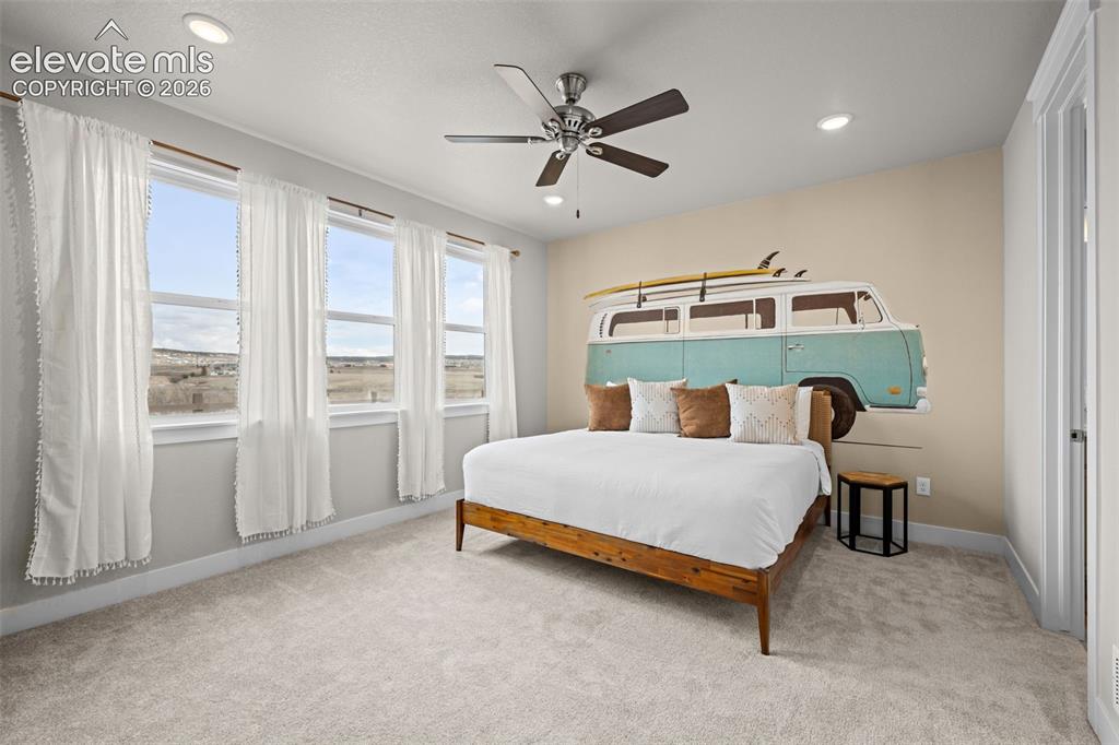 Image 13 of 45: Bedroom
