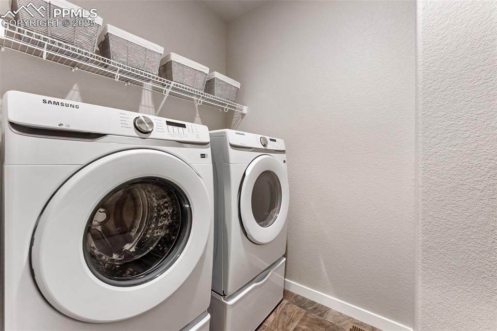 Image 26 of 49: Laundry