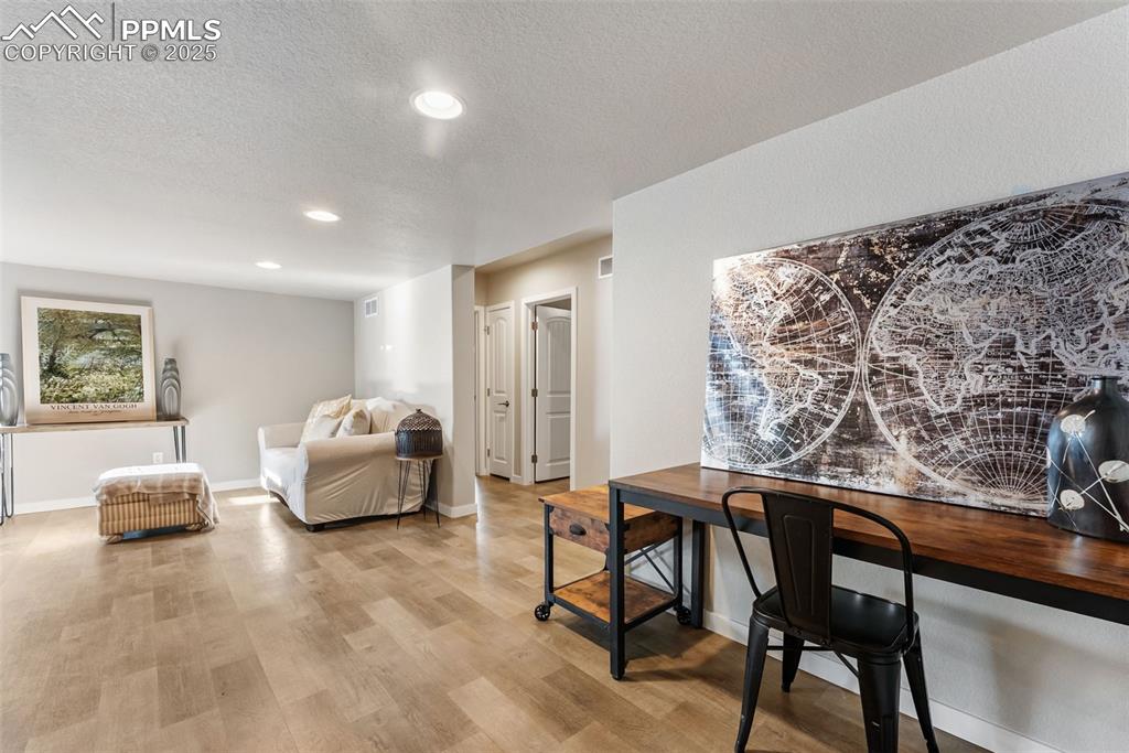 Image 34 of 49: Living Room