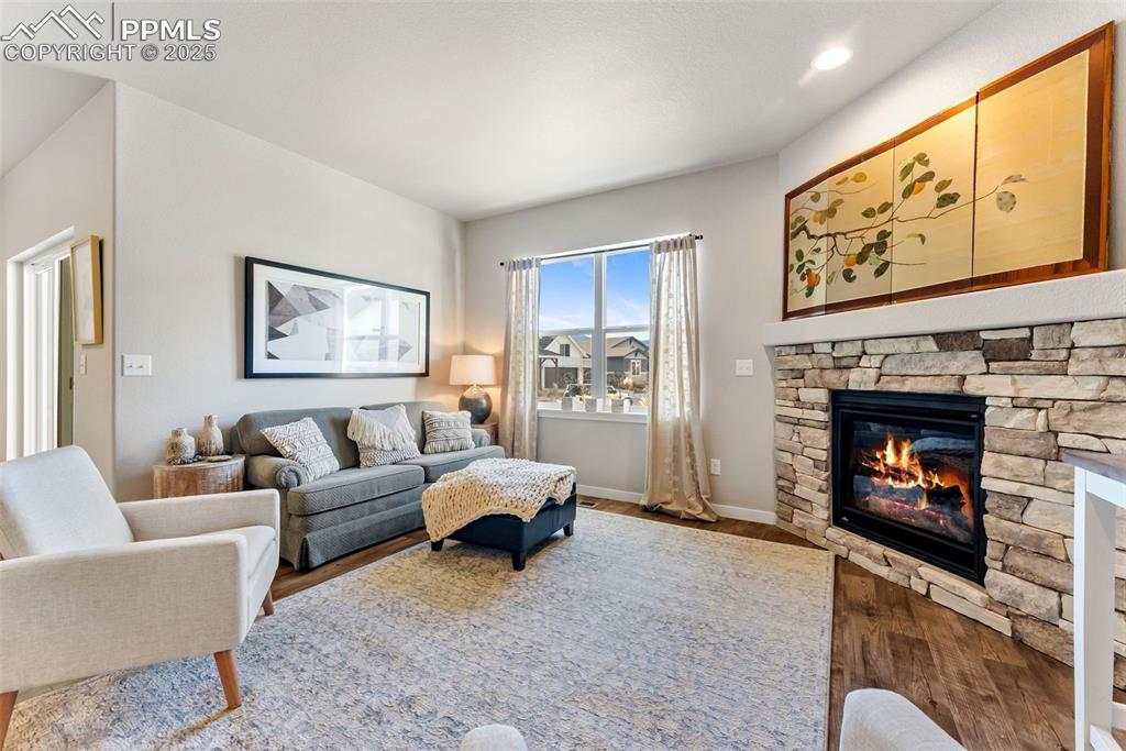 Image 6 of 49: Living Room