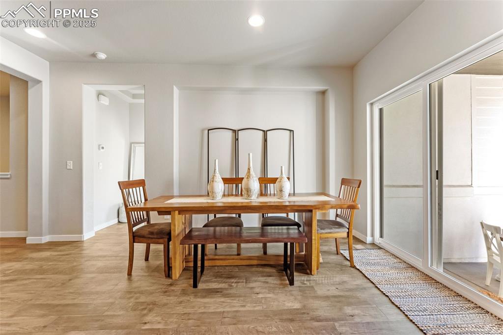 Image 9 of 49: Dining Area