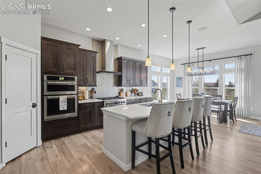 Image 12 of 50: Kitchen