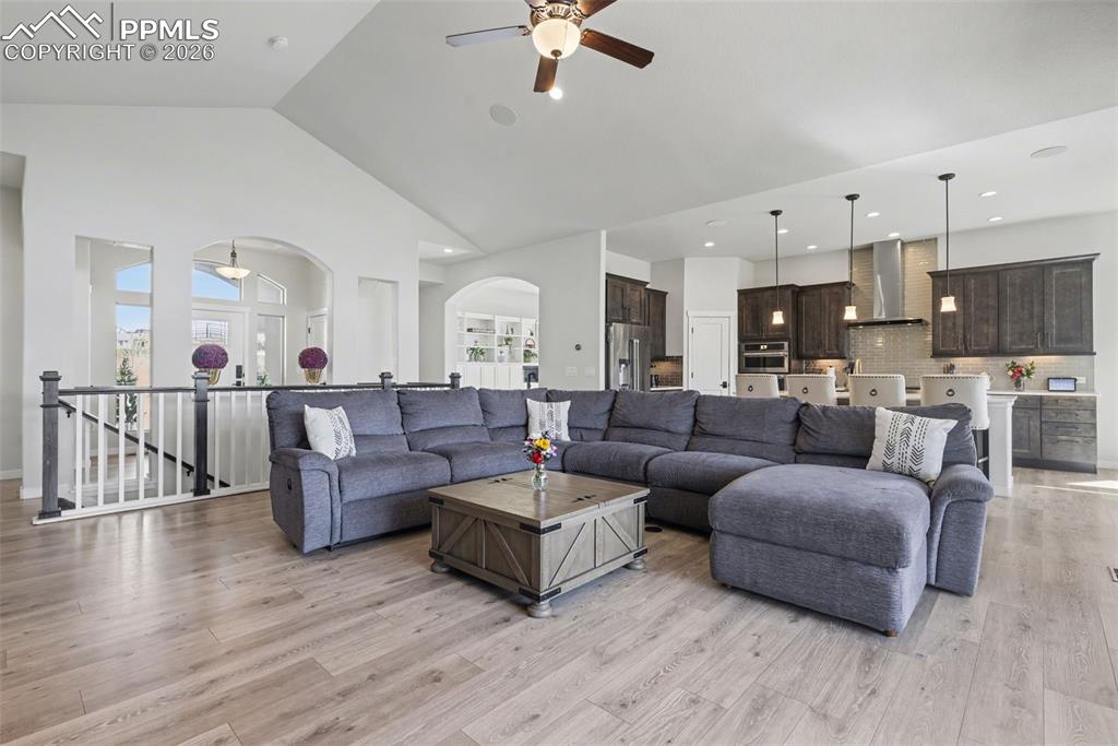 Image 9 of 50: Living Room