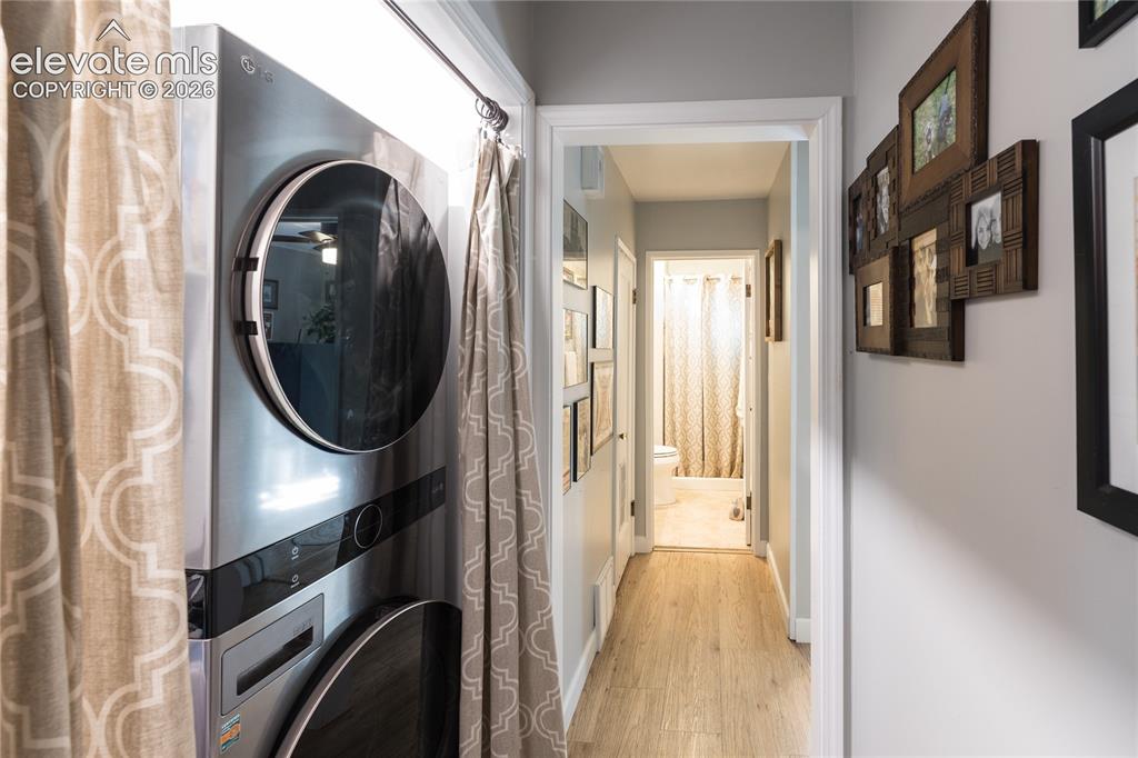 Image 16 of 23: Laundry