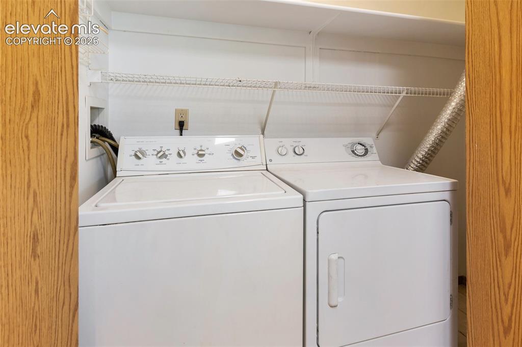 Image 23 of 26: Laundry Area 