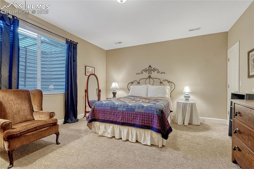 Image 37 of 43: Bedroom