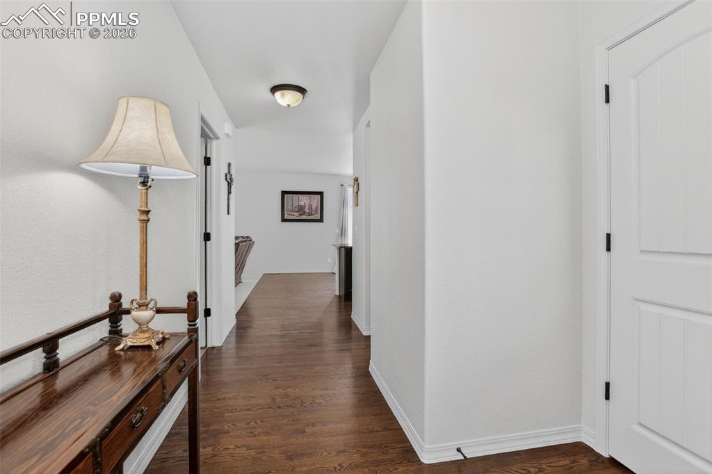 Image 12 of 46: Foyer leading into home