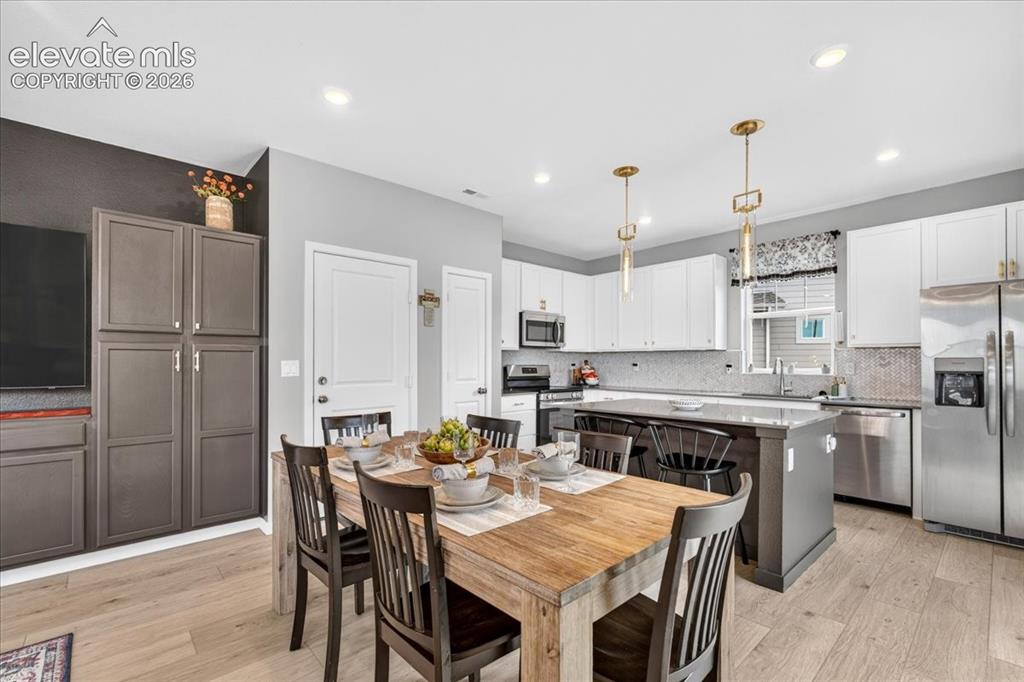 Image 10 of 44: Dining Area