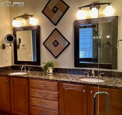 Image 13 of 21: Bathroom