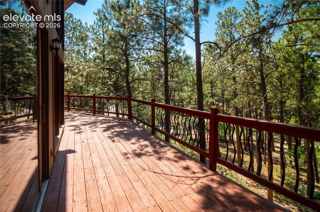 Image 17 of 46: Deck