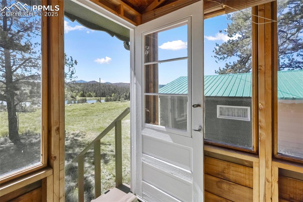 Image 8 of 45: Entry