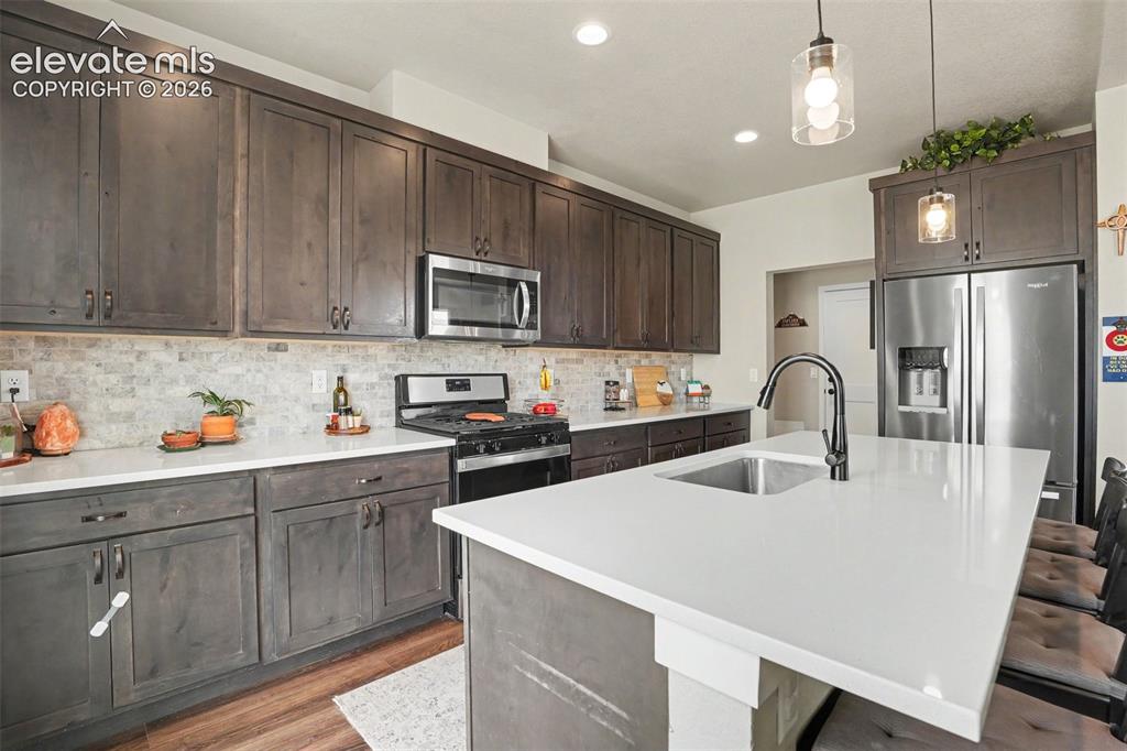 Image 14 of 34: Kitchen
