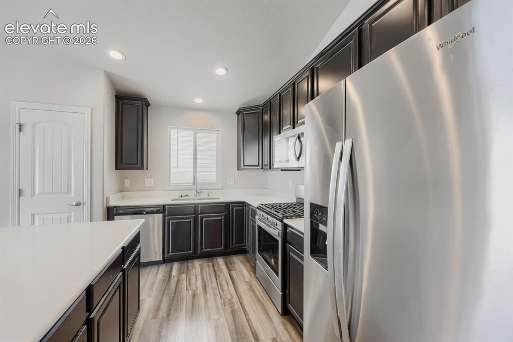 Image 4 of 22: Kitchen