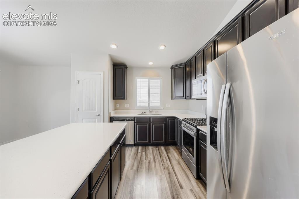 Image 5 of 22: Kitchen