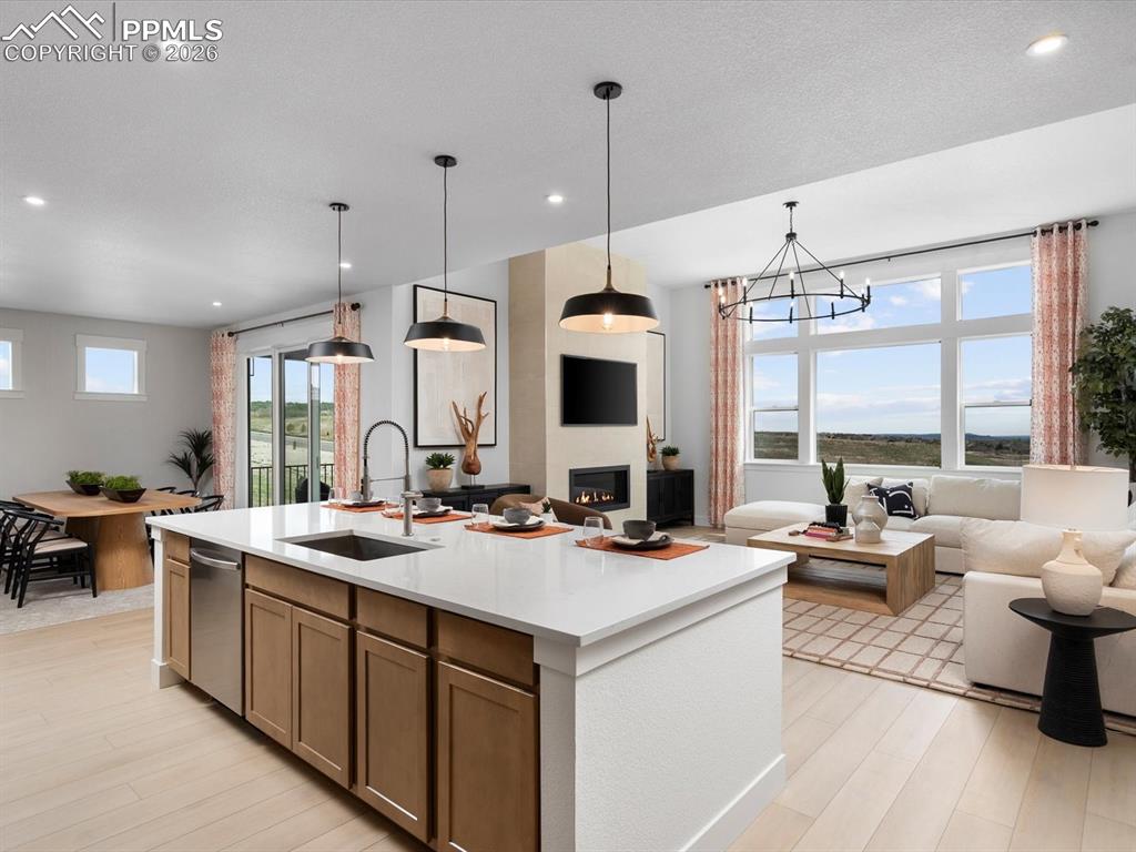 Image 1 of 40: Kitchen