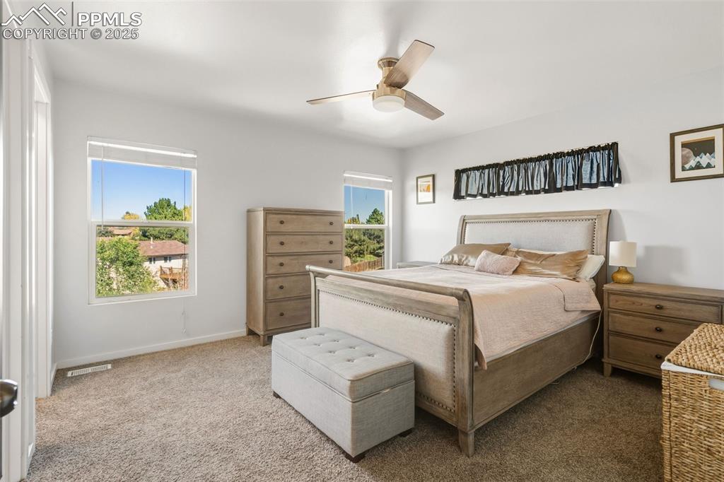 Image 11 of 33: Bedroom