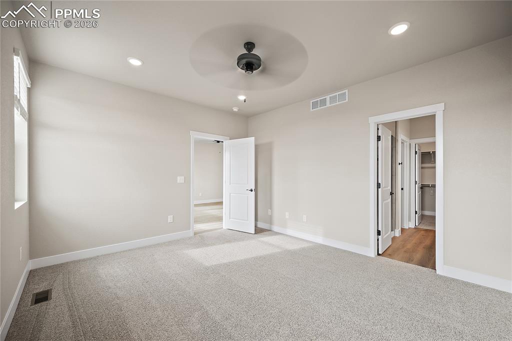 Image 21 of 35: Bedroom