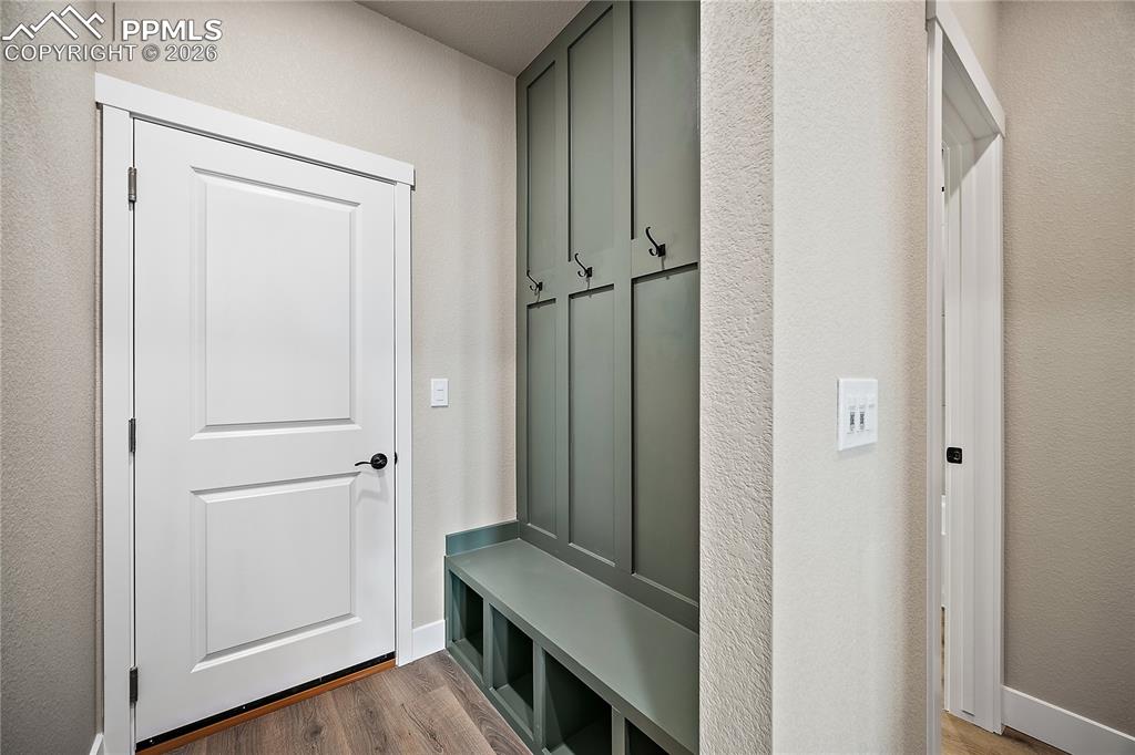 Image 28 of 35: Mud Room