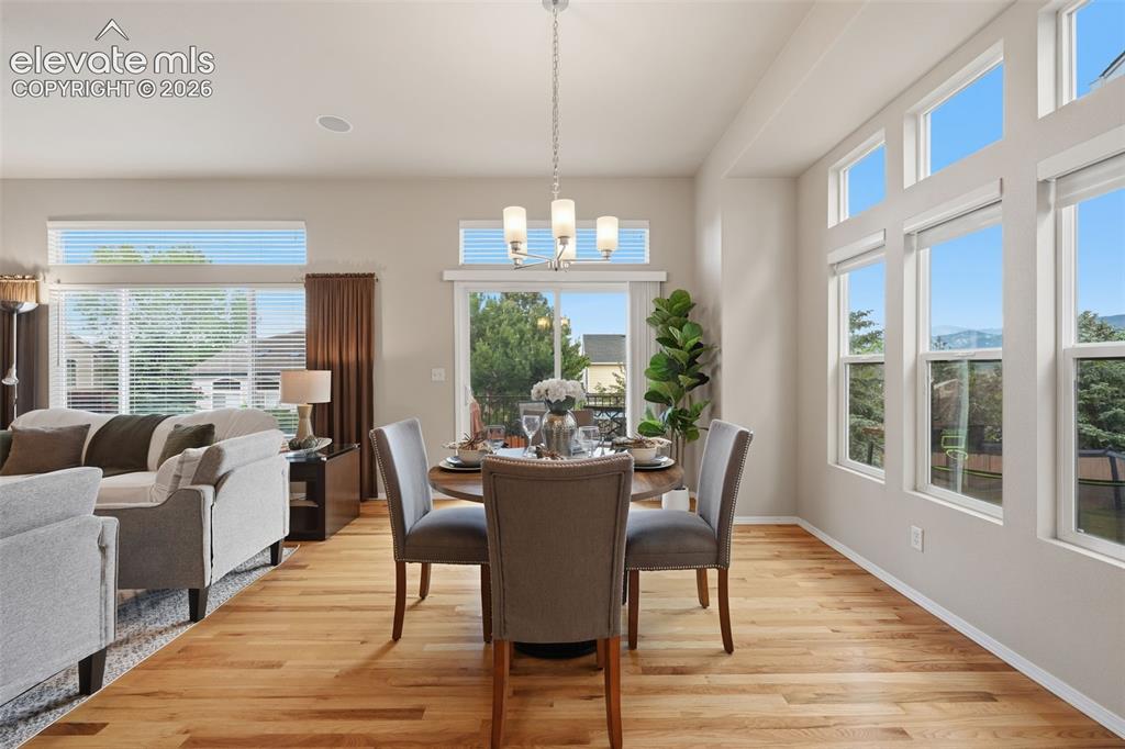 Image 8 of 39: Dining Area