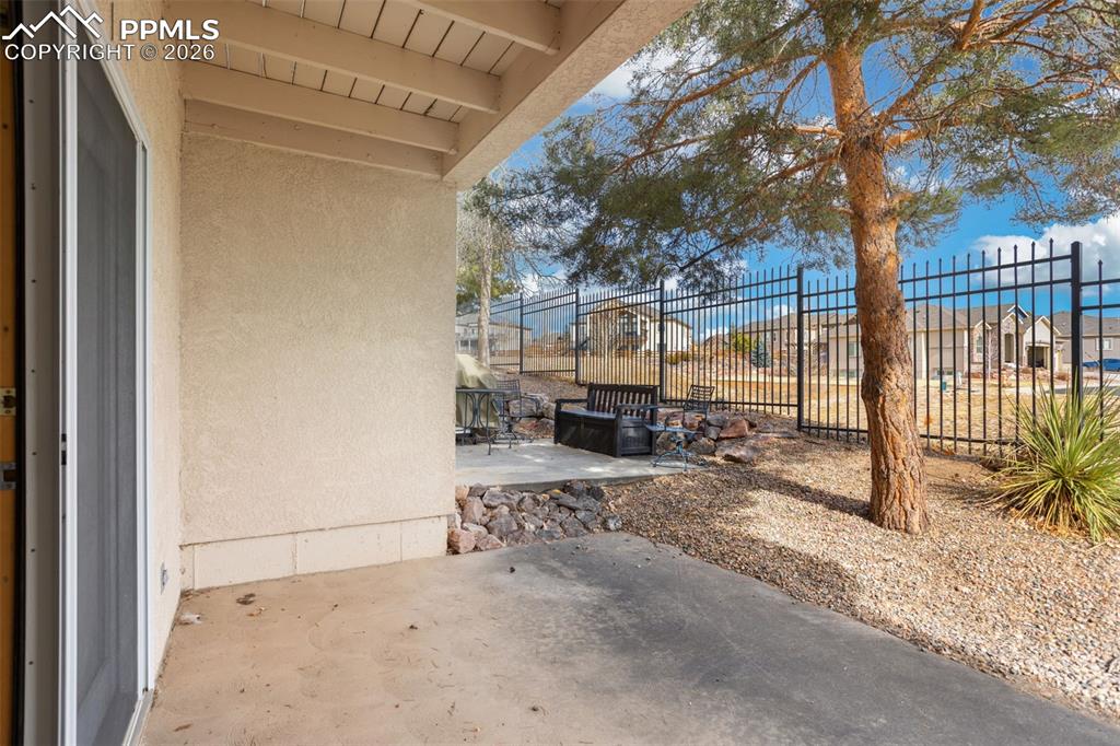 Image 33 of 37: Patio