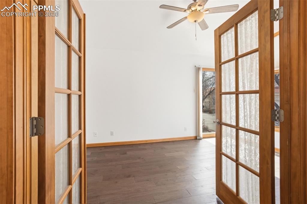 Image 8 of 37: Office