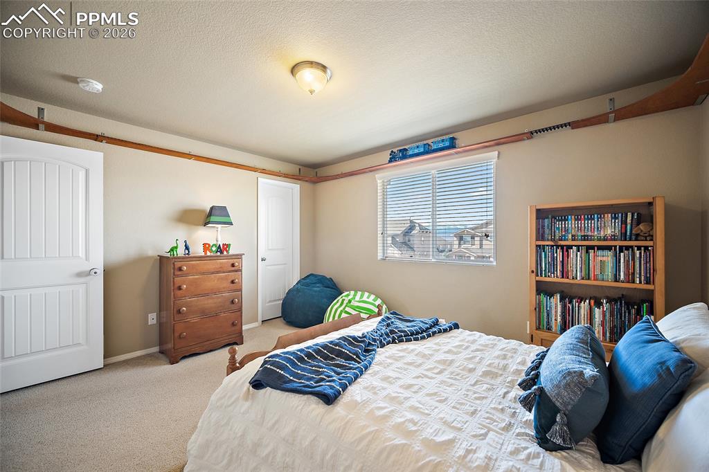 Image 28 of 47: Bedroom