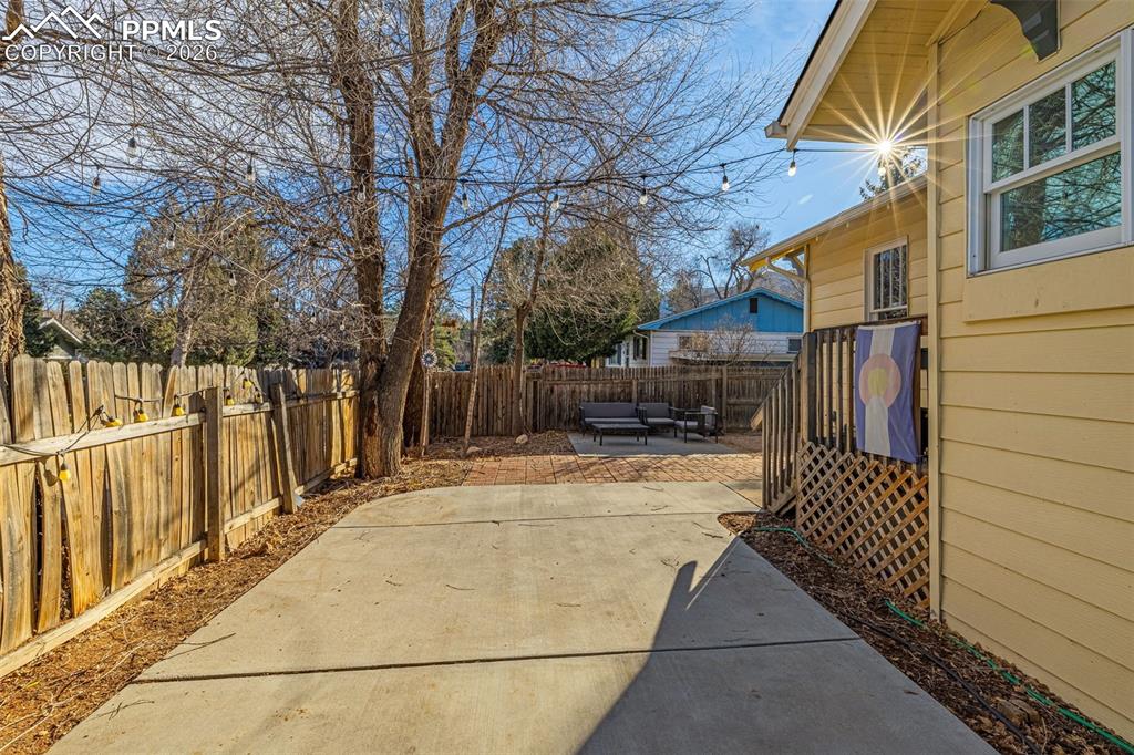 Image 27 of 37: Patio