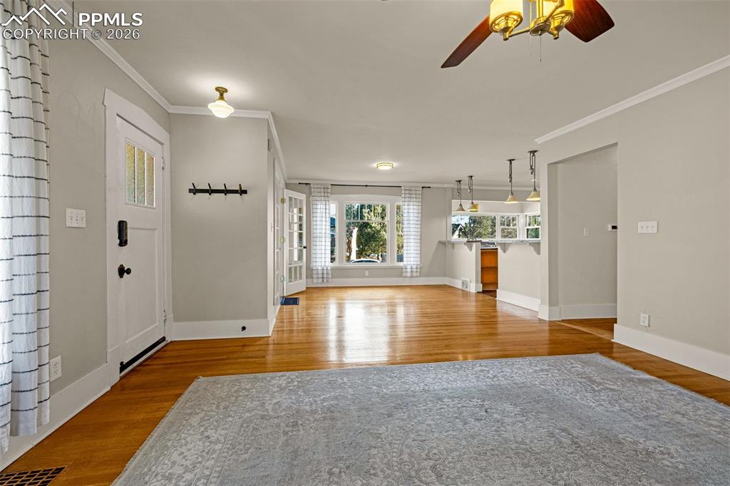 Image 5 of 37: Living Room