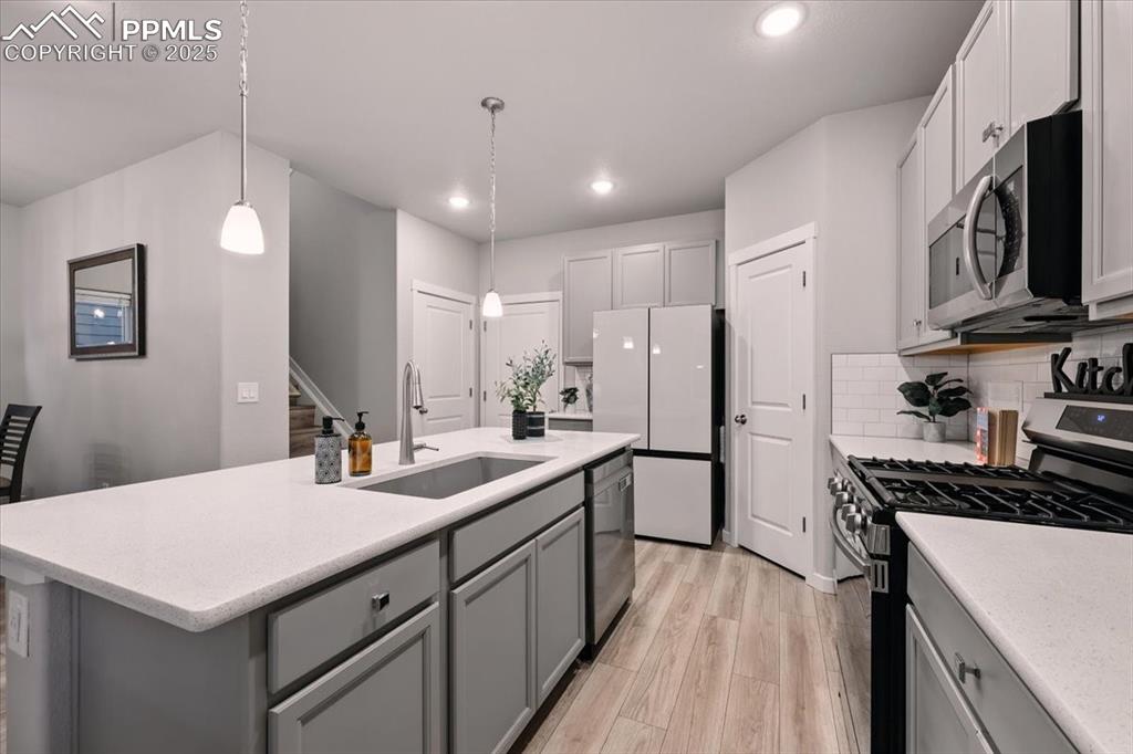 Image 13 of 38: Kitchen