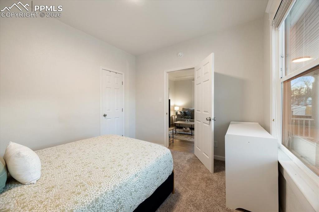 Image 17 of 48: Bedroom