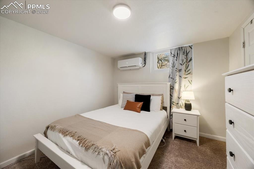 Image 24 of 48: Bedroom