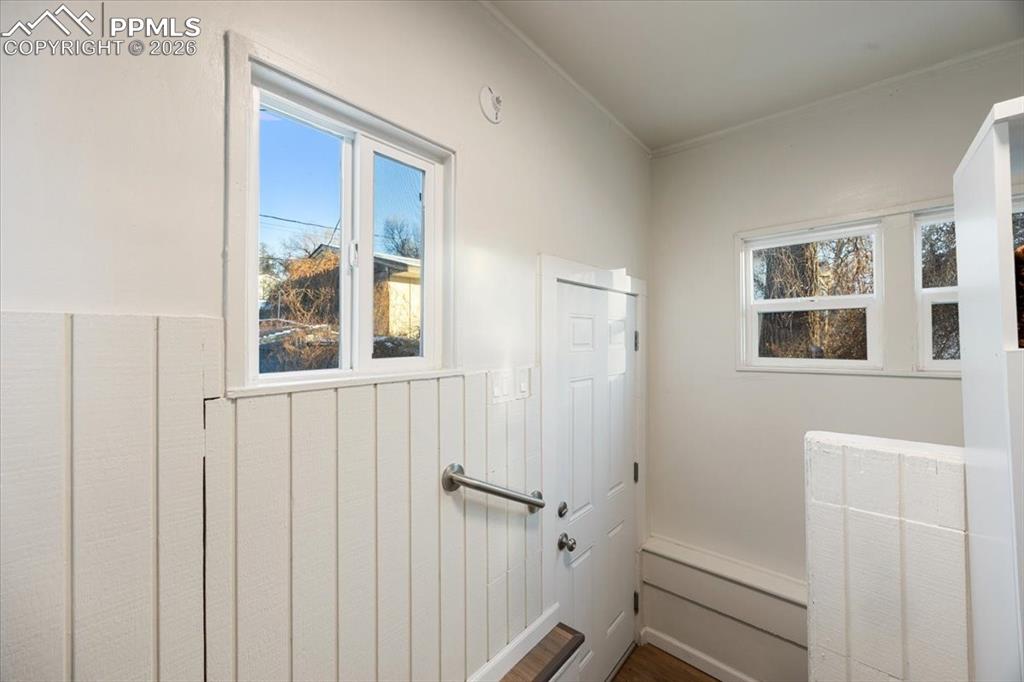 Image 34 of 48: Mud Room