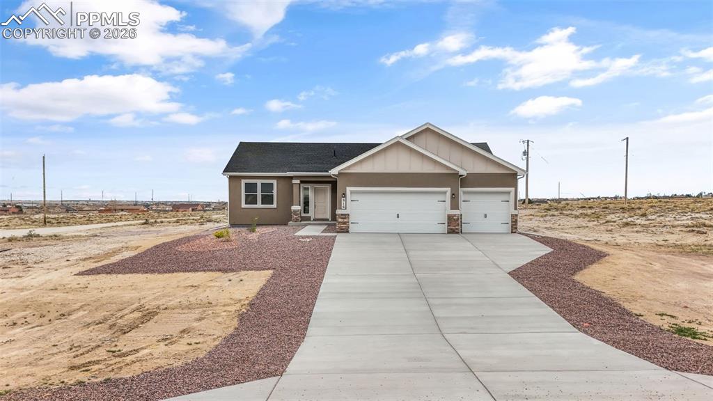 Image 1 of 38: Front of Structure