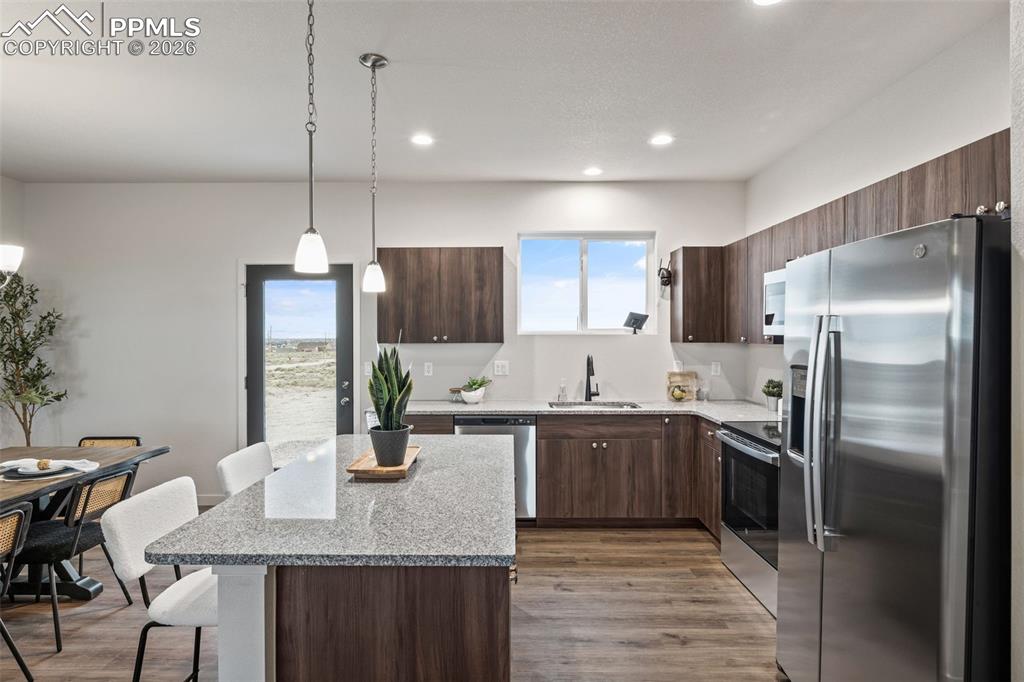 Image 13 of 38: Kitchen