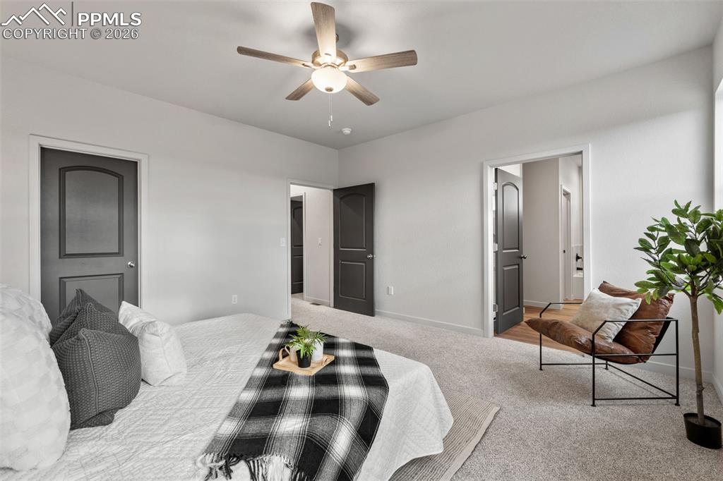 Image 22 of 38: Bedroom