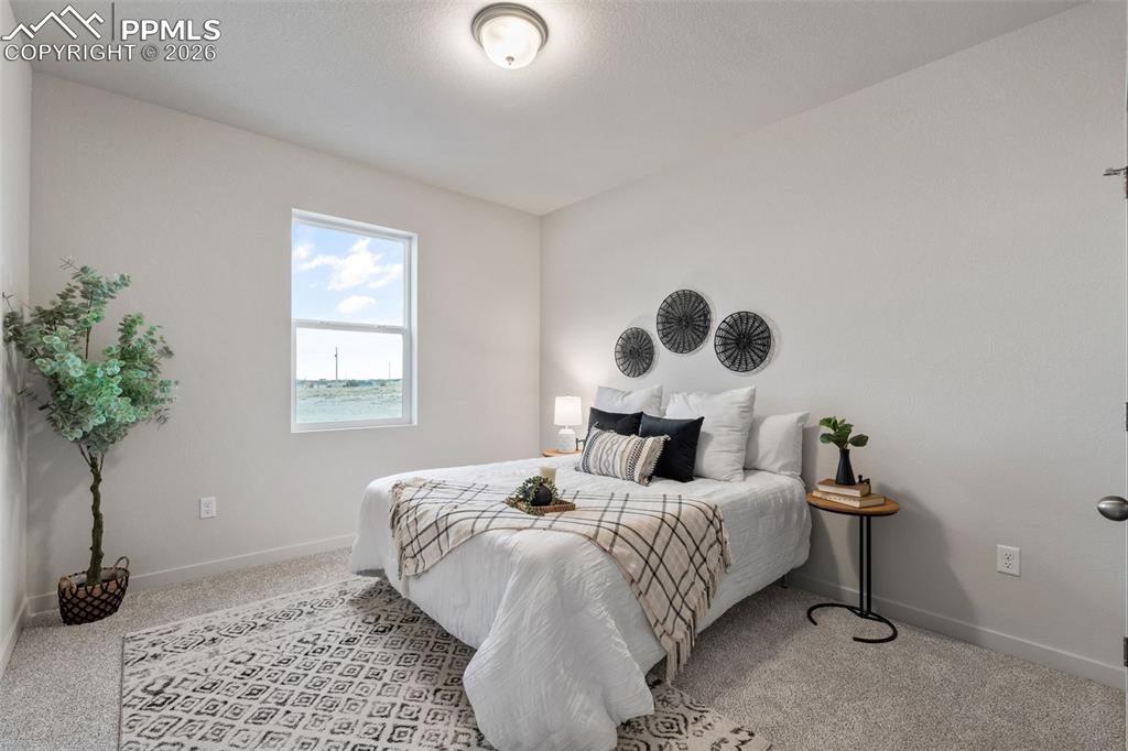 Image 26 of 38: Bedroom