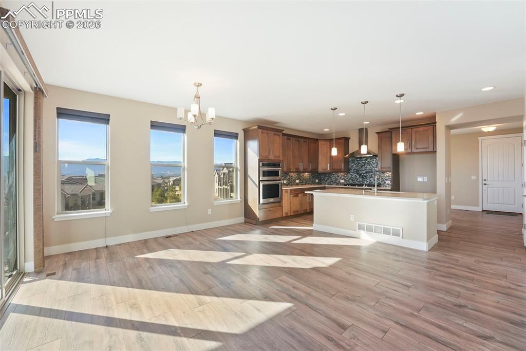 Image 11 of 49: Kitchen