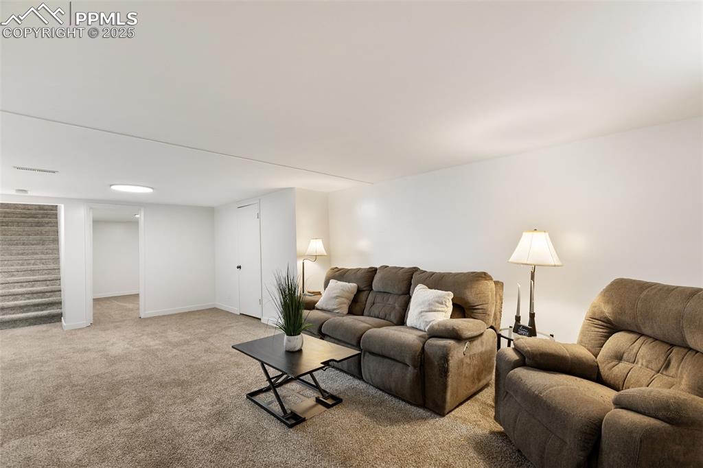 Image 24 of 38: Family Room