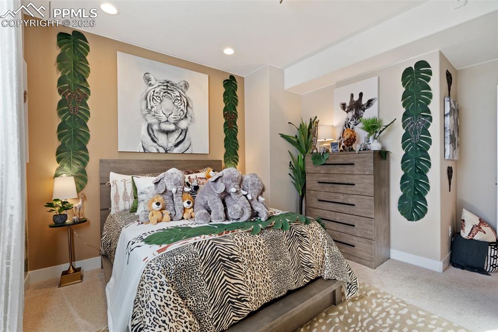 Image 47 of 48: Bedroom