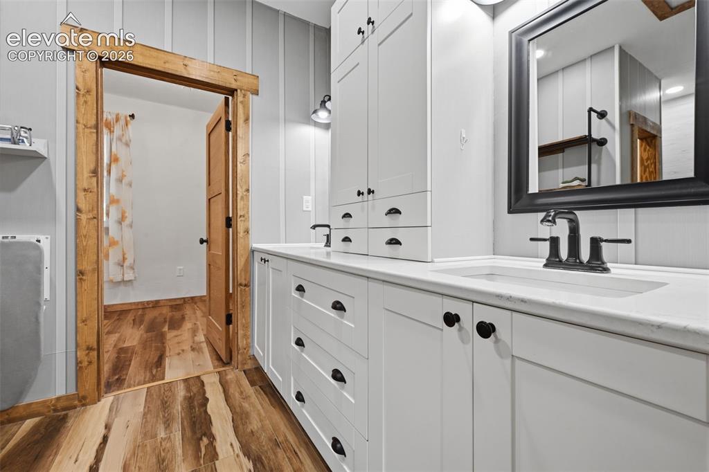 Image 16 of 33: primary bathroom