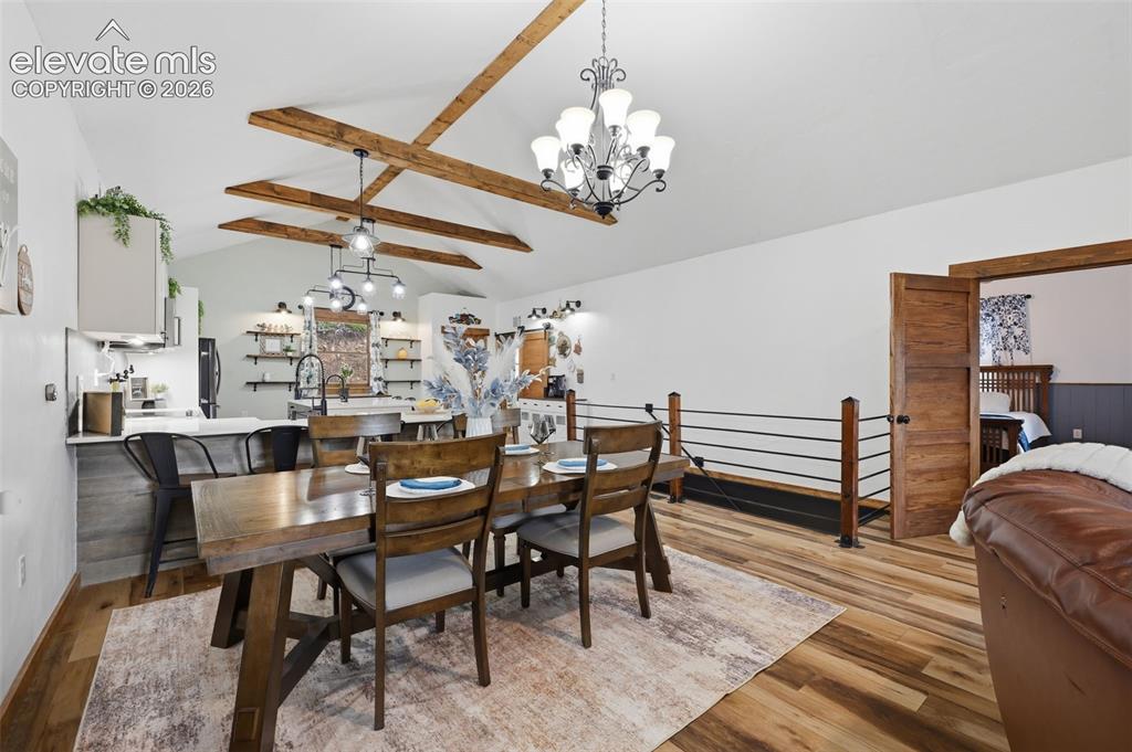 Image 6 of 33: Dining Area
