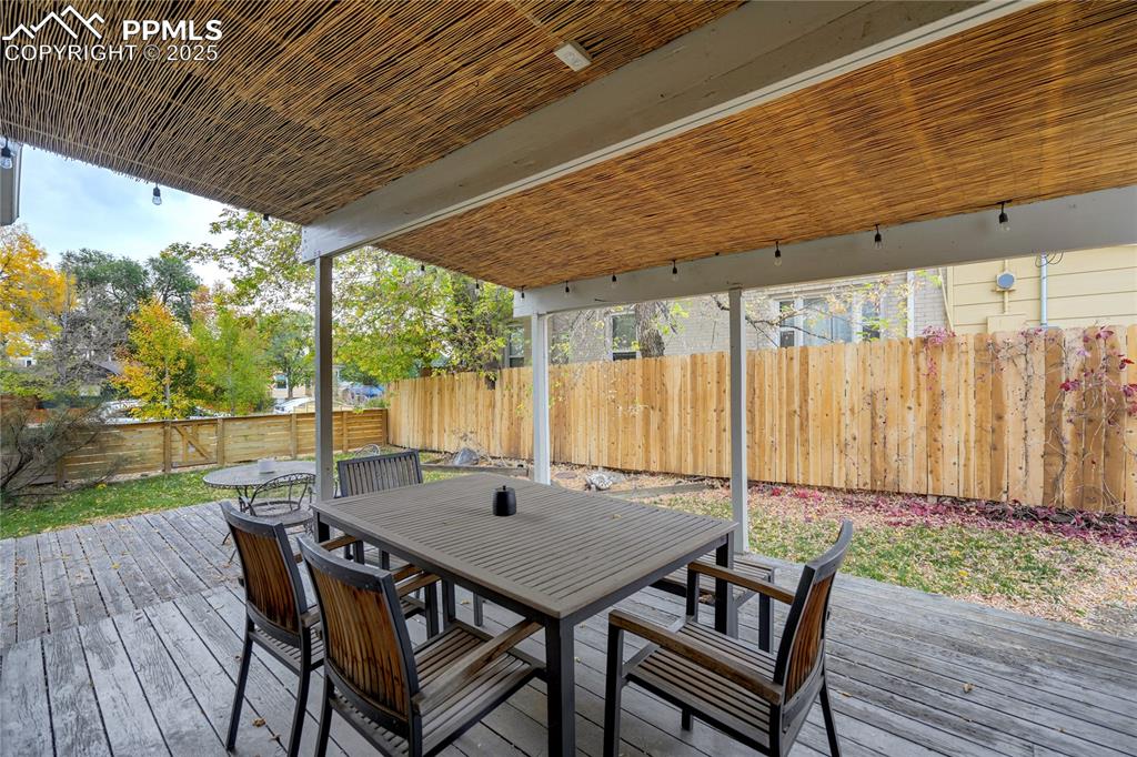 Image 42 of 46: Deck