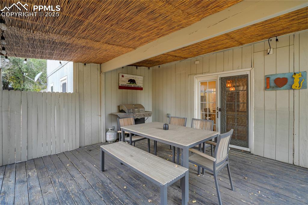 Image 43 of 46: Deck